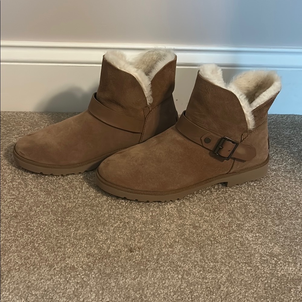 Brand new UGG Cozy Brown Ankle Boots